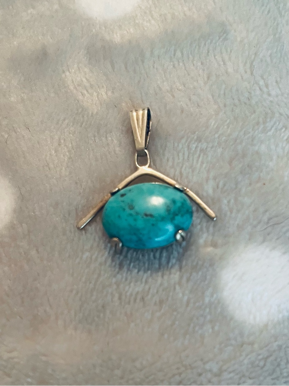Sterling Silver Turquoise Oval Pendant for Necklace.